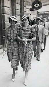 MODA- Dame u Zmaj Jovinoj ulici u Novom Sadu krajem tridesetih godina prošlog veka