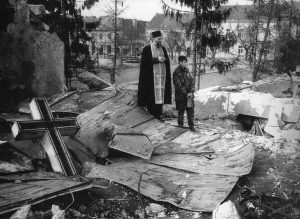 ПАКАО - Срушена православна црква, Петриња, јануара 1992. године